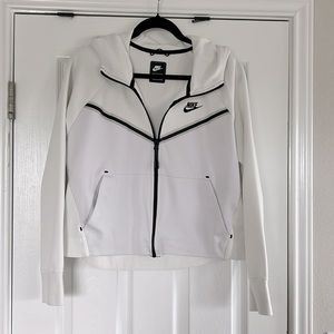 Nike Sports Hoodie/jacket